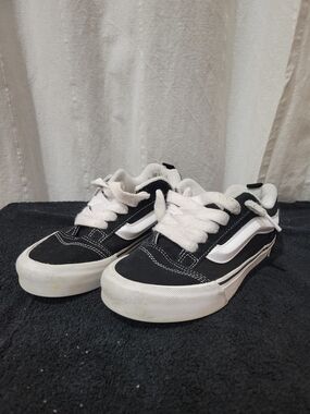Vans Knu Skool Kids Black and White Low-Top Skate Shoes